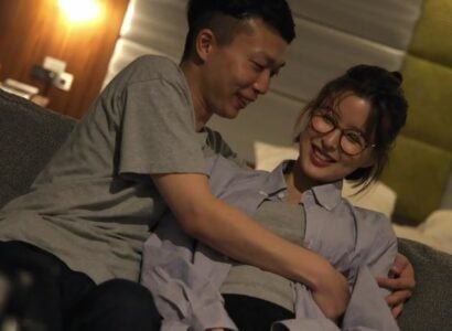 Gặp ex-lover và bắt đầu cuộc vui nhộn ở nhà nghỉ